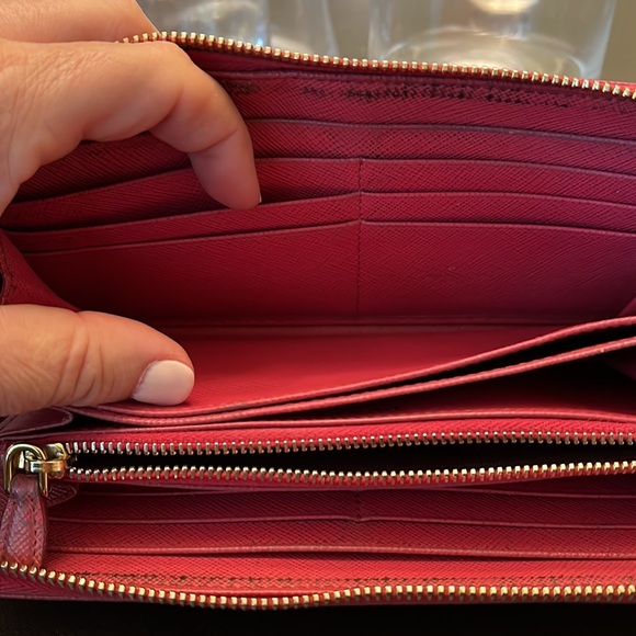 Authentic Prada Pink Wallet - Picture 9 of 15